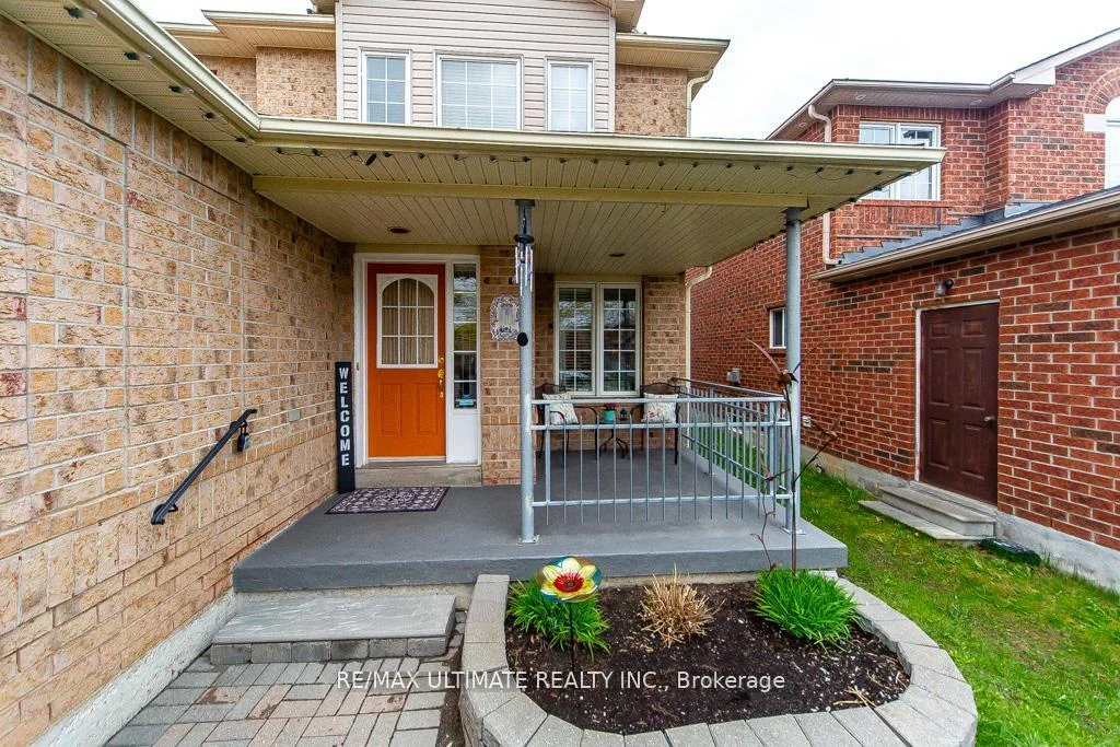 Photo 3 of 5 Twiss Drive, Barrie, Holly — HOMEH