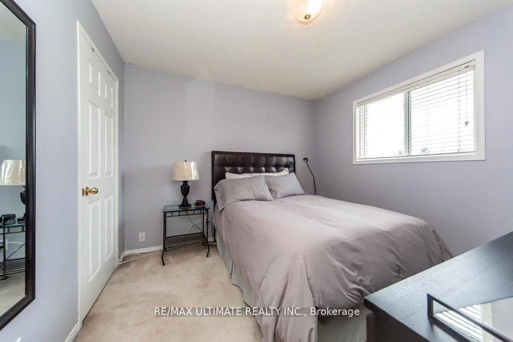 Photo 39 of 5 Twiss Drive, Barrie, Holly — HOMEH