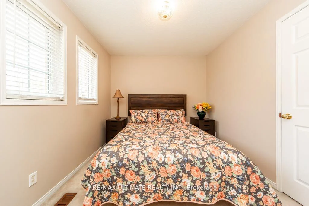 Photo 40 of 5 Twiss Drive, Barrie, Holly — HOMEH
