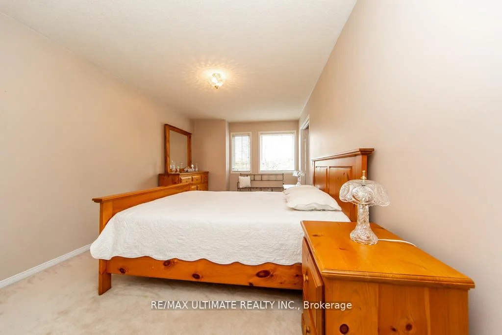 Photo 41 of 5 Twiss Drive, Barrie, Holly — HOMEH