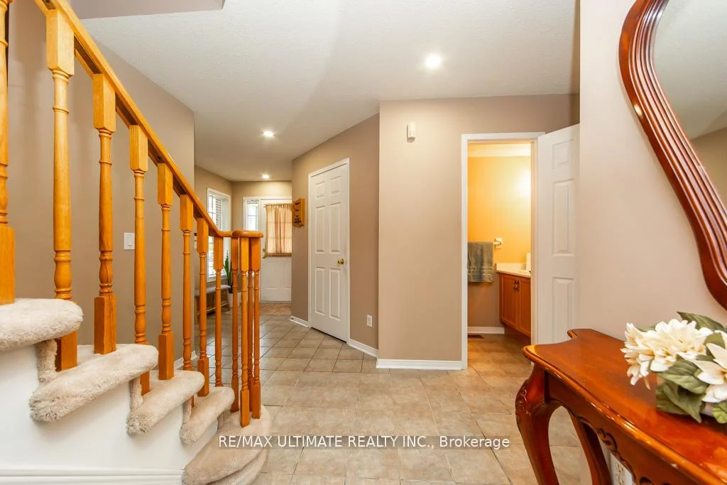 Photo 58 of 5 Twiss Drive, Barrie, Holly — HOMEH
