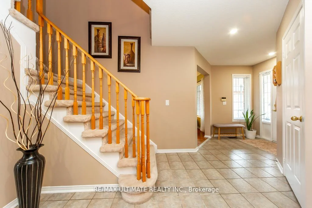 Photo 59 of 5 Twiss Drive, Barrie, Holly — HOMEH
