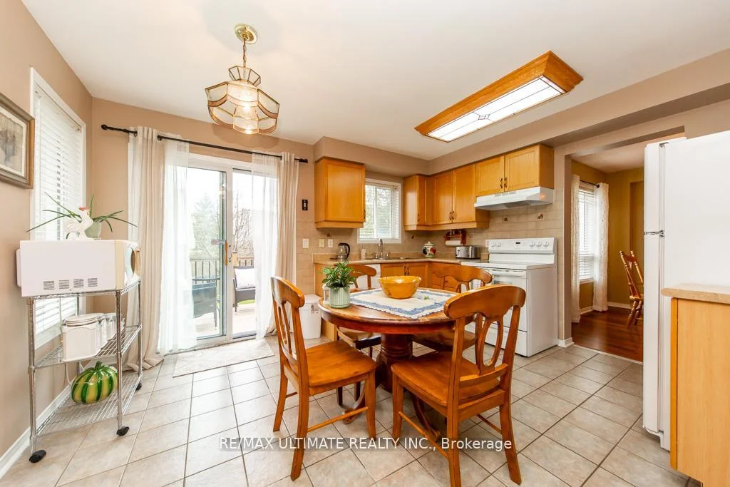 Photo 99 of 5 Twiss Drive, Barrie, Holly — HOMEH