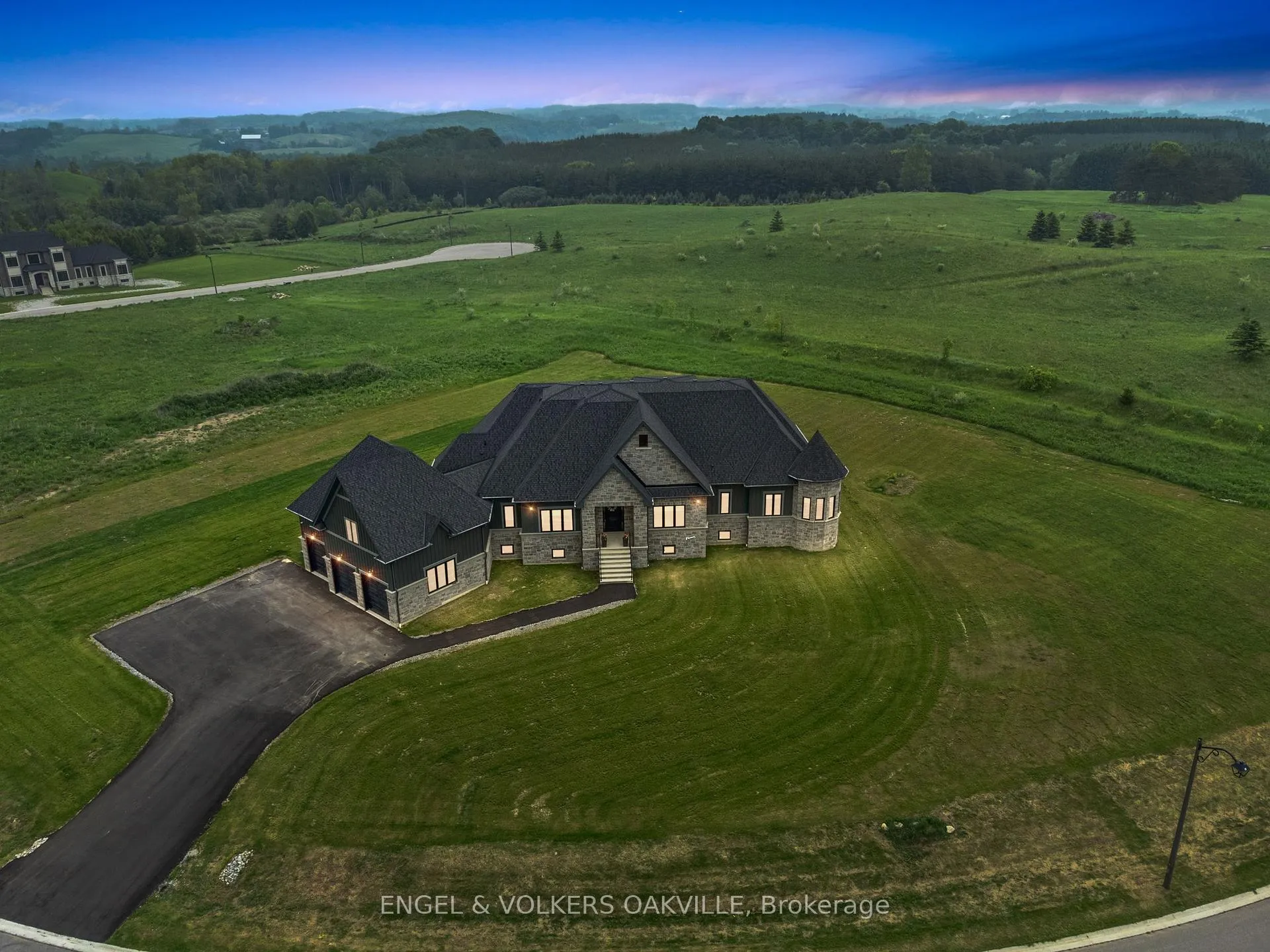 Photo 1 of 91 Logan Road, Caledon, Palgrave — HOMEH