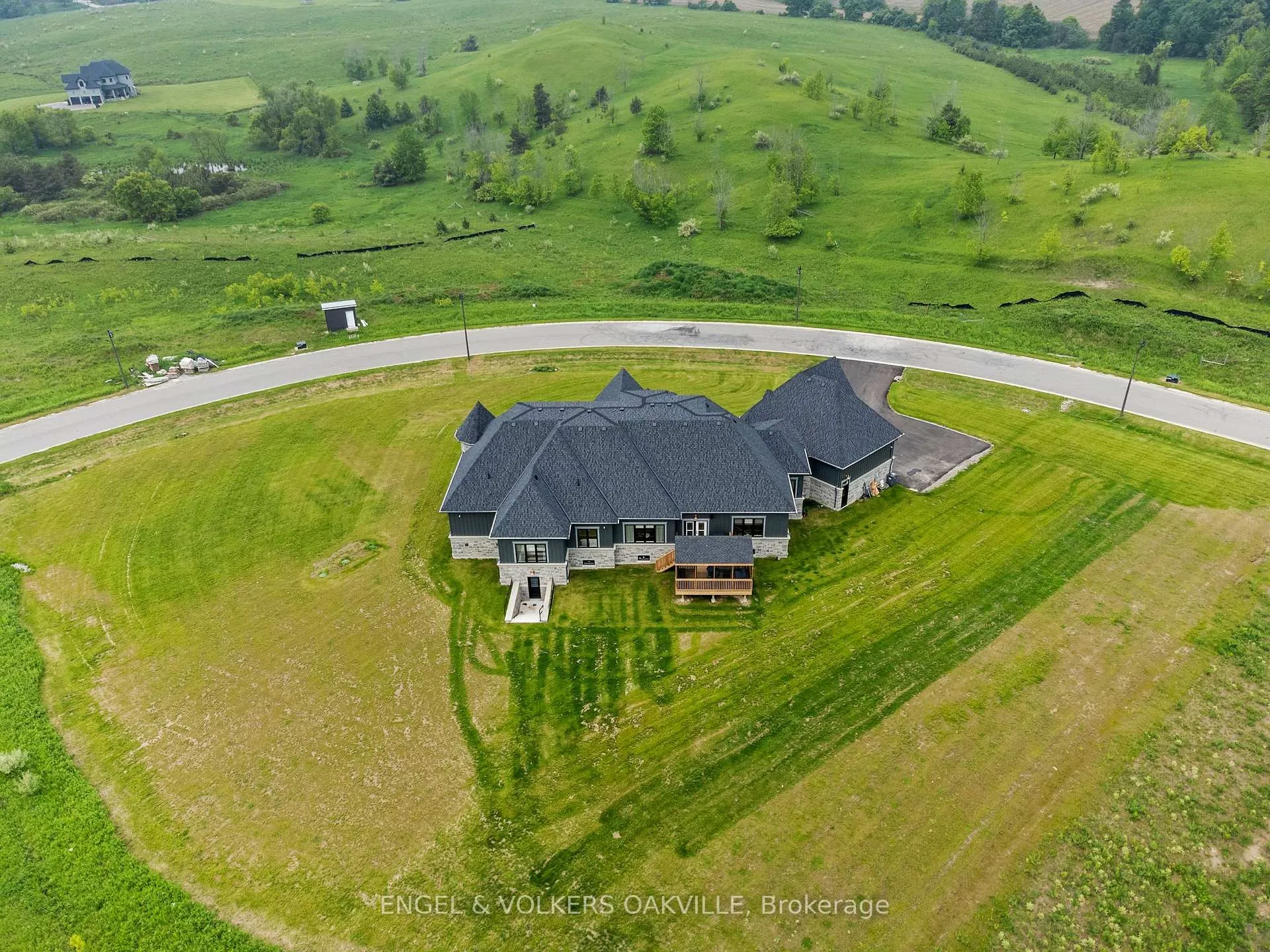 Photo 48 of 91 Logan Road, Caledon, Palgrave — HOMEH