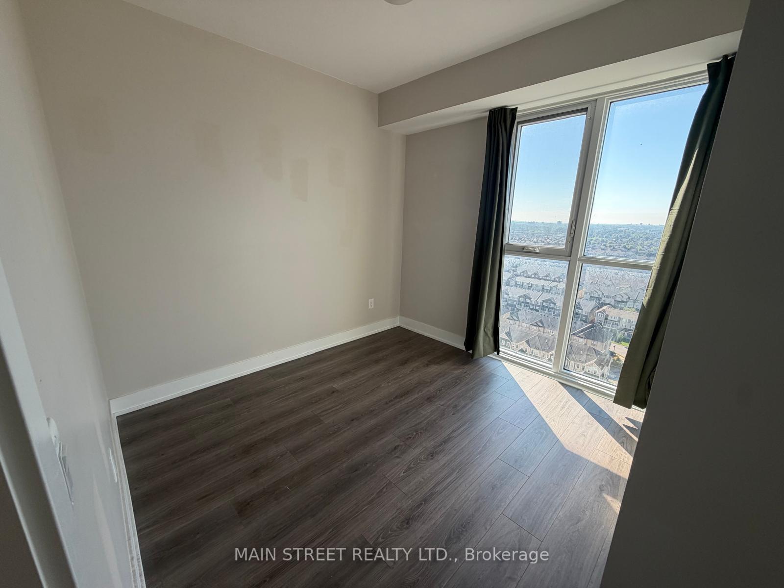 Photo 8 of Unit 1706, 2545 Simcoe Street N, Oshawa, Windfields — HOMEH