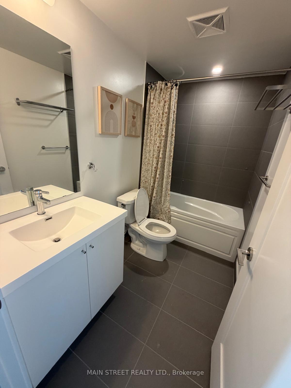 Photo 11 of Unit 1706, 2545 Simcoe Street N, Oshawa, Windfields — HOMEH