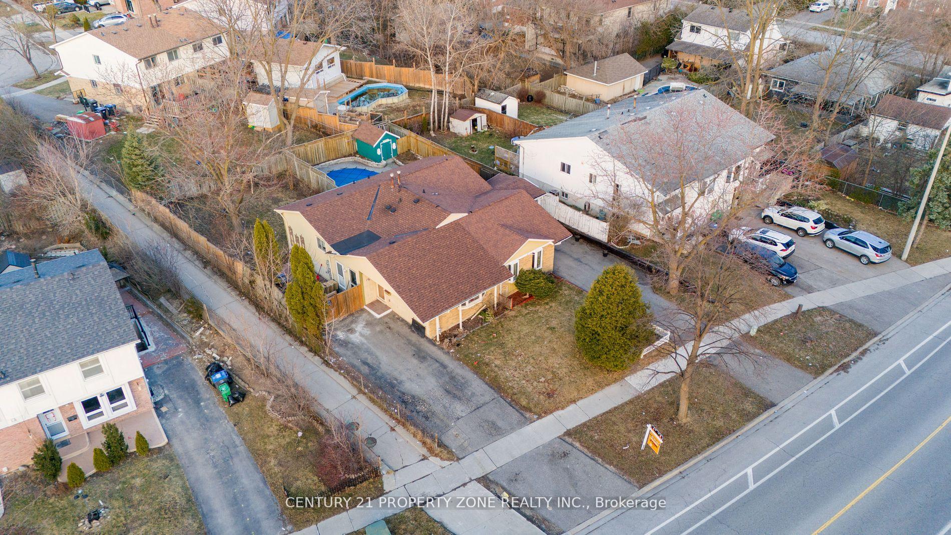 Photo 22 of 96 Centre Street N, Brampton, Brampton North — HOMEH