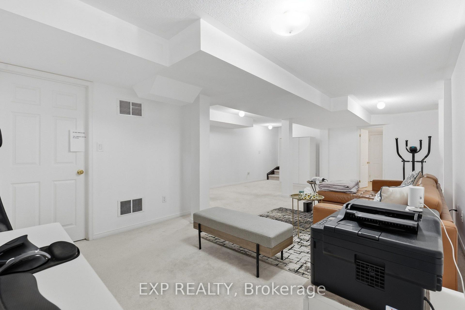 Photo 25 of 24 Hickman Road, Ajax, South East — HOMEH
