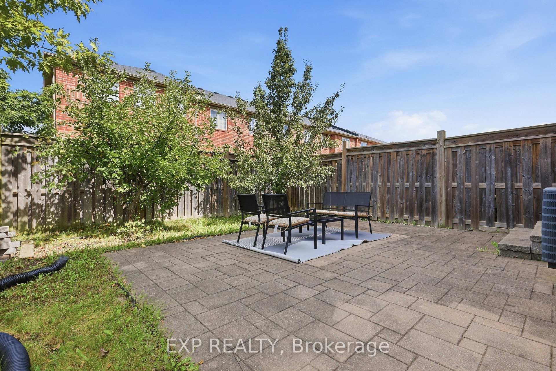Photo 27 of 24 Hickman Road, Ajax, South East — HOMEH