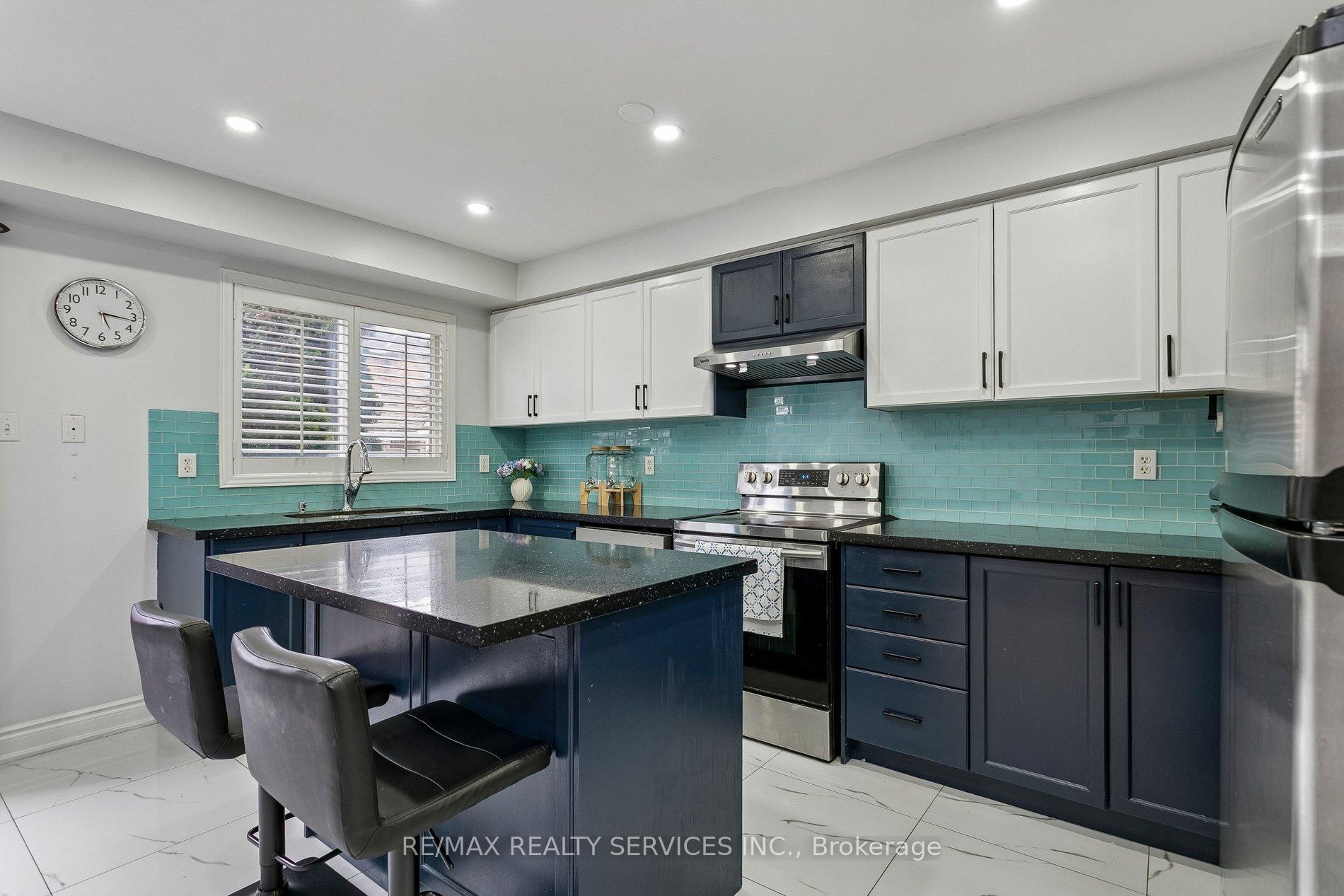 Photo 7 of 276 Fitzgerald Crescent, Milton, Dempsey — HOMEH