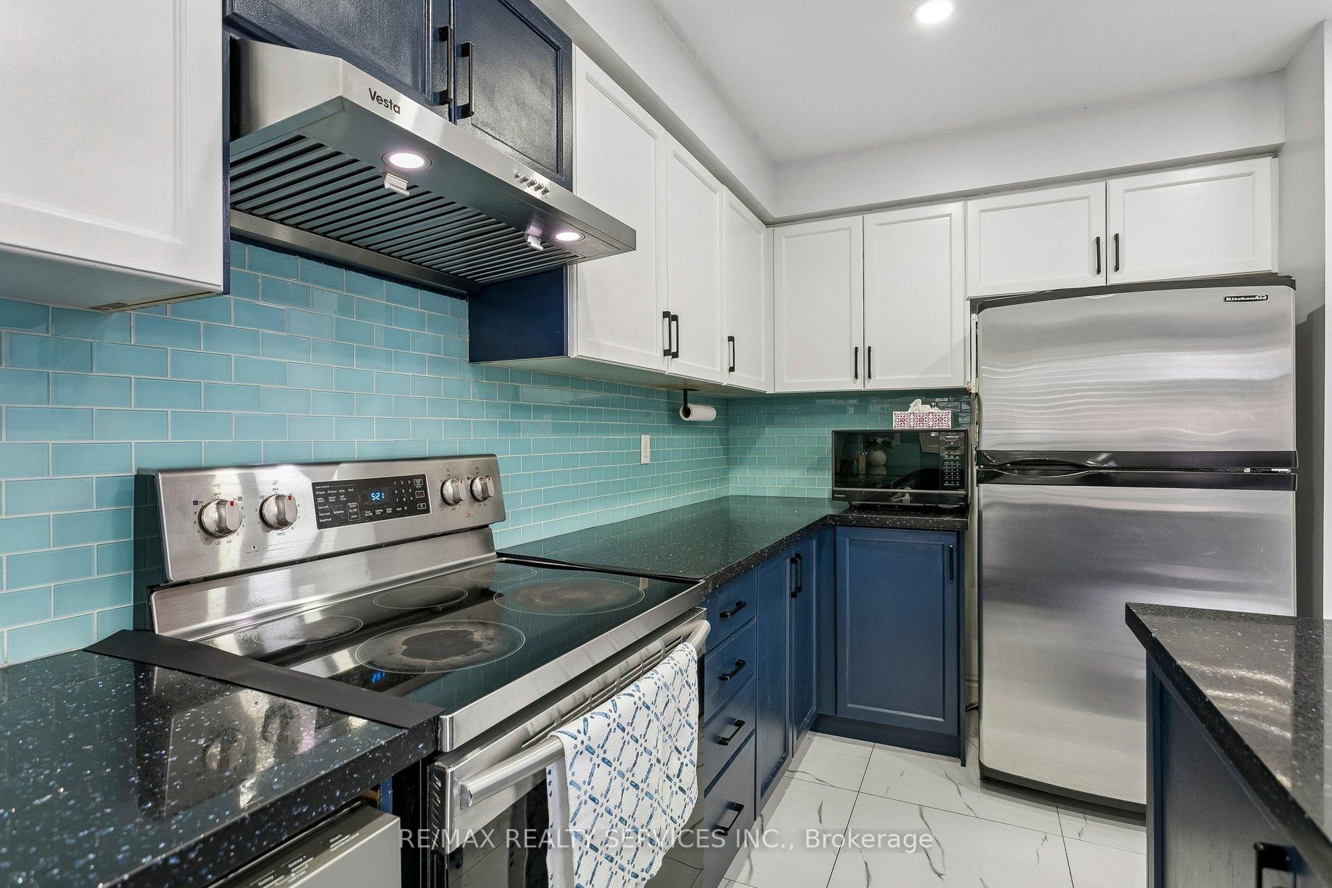 Photo 9 of 276 Fitzgerald Crescent, Milton, Dempsey — HOMEH