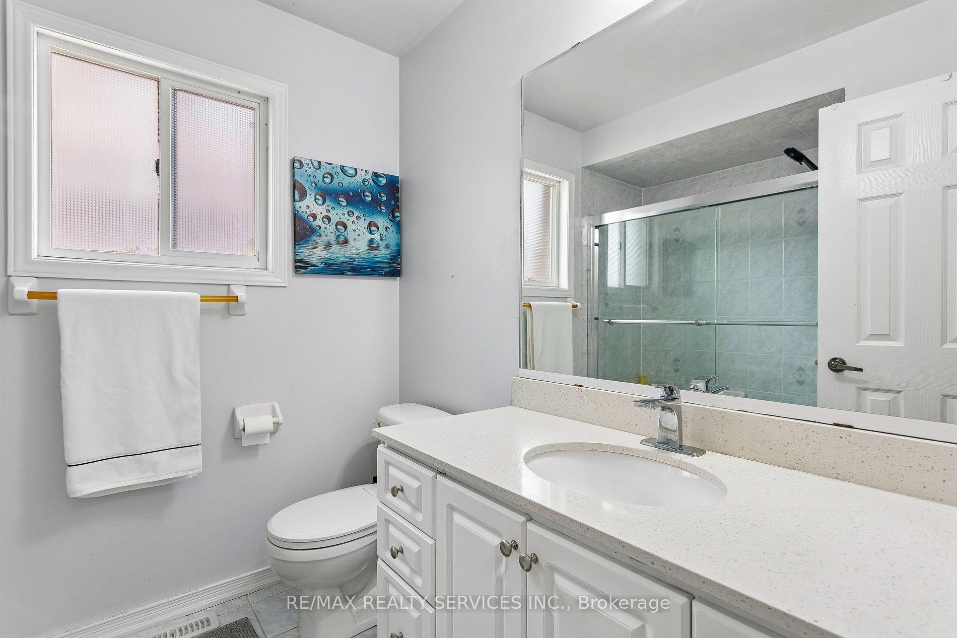 Photo 21 of 276 Fitzgerald Crescent, Milton, Dempsey — HOMEH
