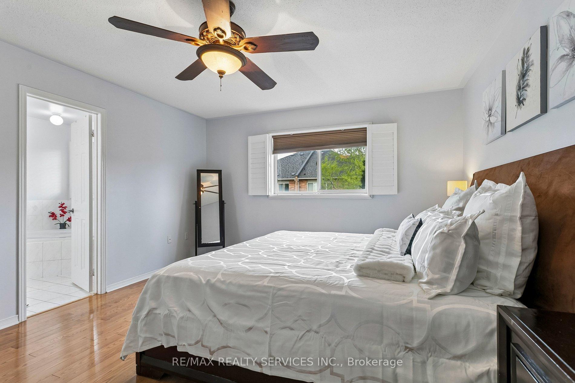 Photo 24 of 276 Fitzgerald Crescent, Milton, Dempsey — HOMEH