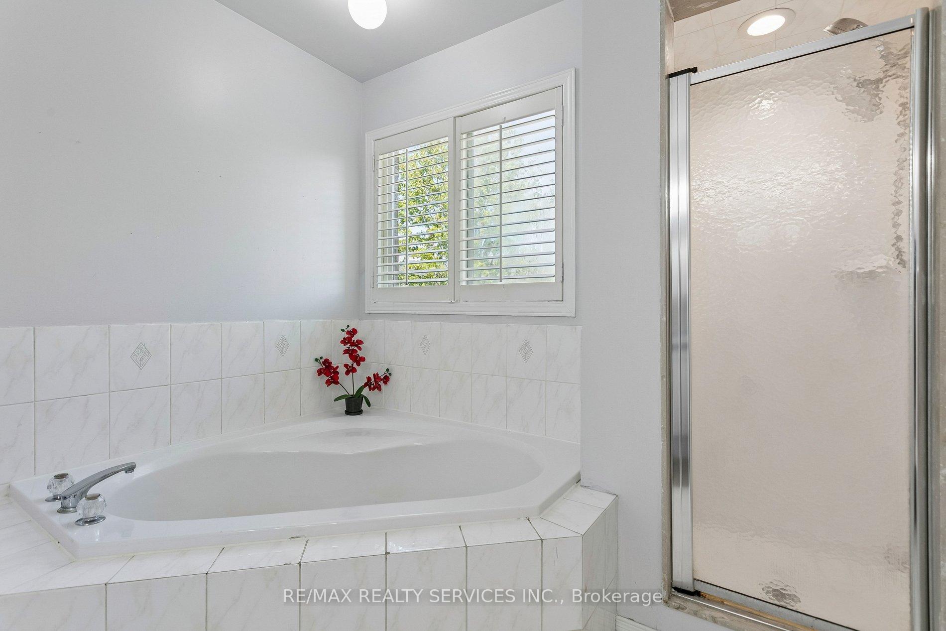 Photo 44 of 276 Fitzgerald Crescent, Milton, Dempsey — HOMEH
