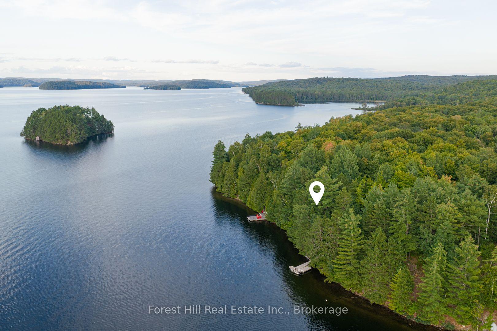 Photo 2 of 1155 Wolf Circle, Algonquin Highlands, Sherborne — HOMEH
