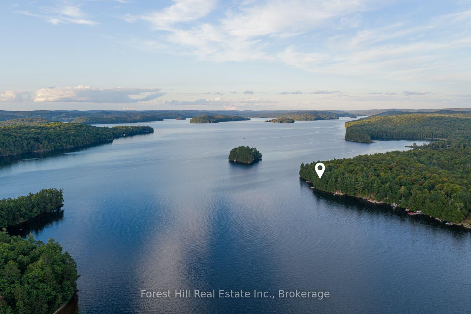 Photo 4 of 1155 Wolf Circle, Algonquin Highlands, Sherborne — HOMEH