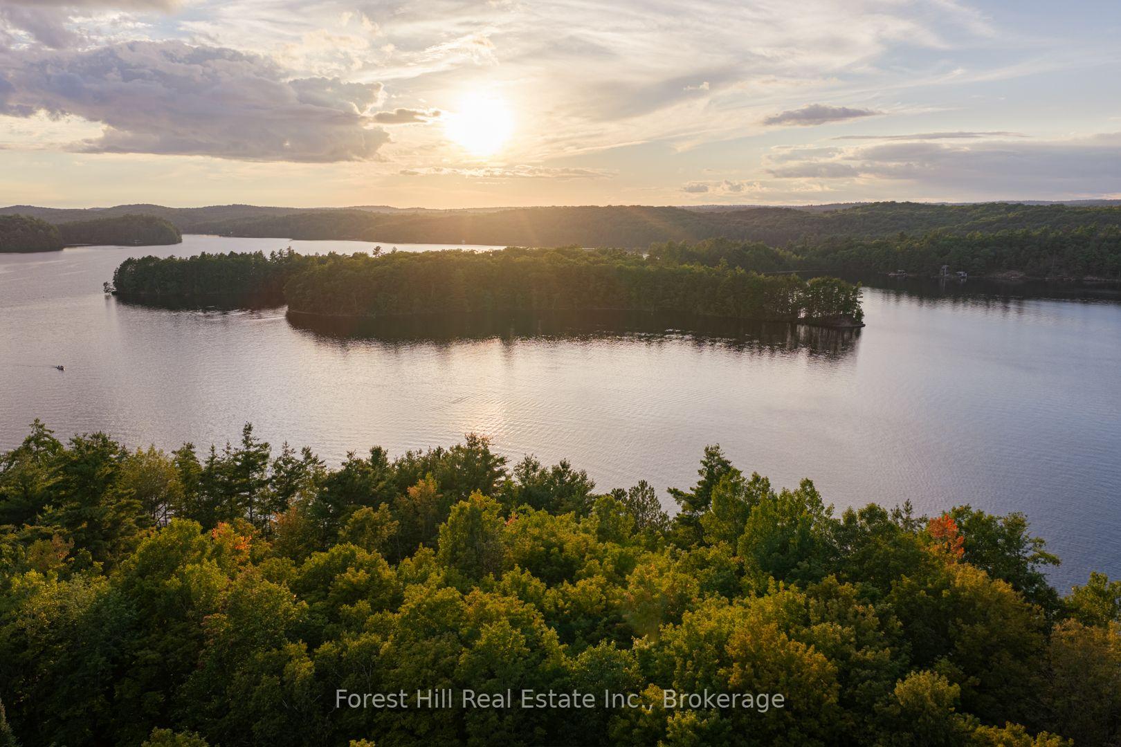 Photo 18 of 1155 Wolf Circle, Algonquin Highlands, Sherborne — HOMEH