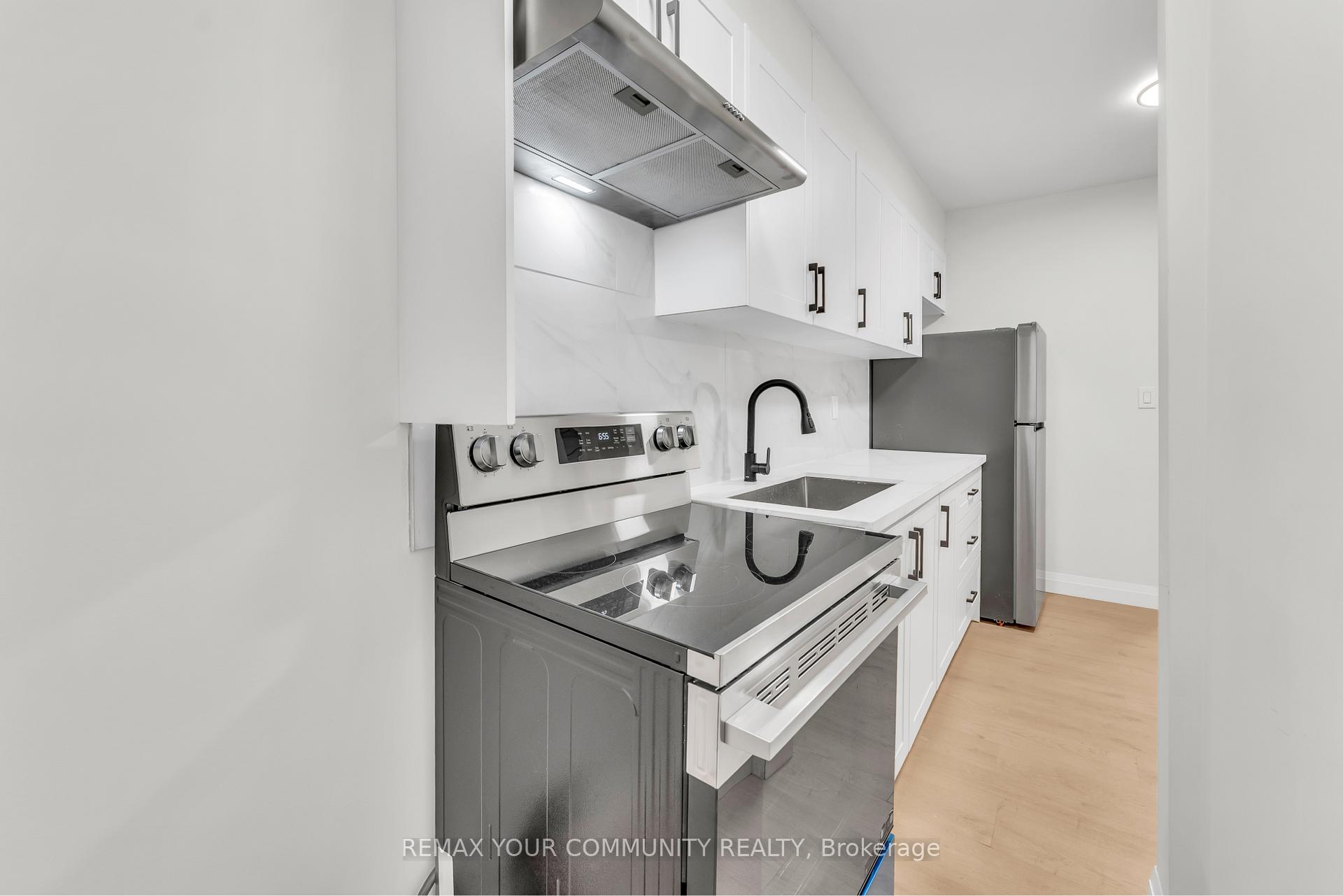 Photo 14 of Unit Upper Level, 1822 St Clair Avenue W, Toronto, Weston-Pellam Park — HOMEH
