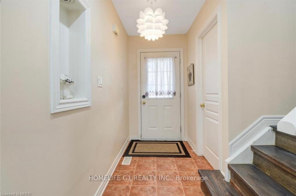 Photo 4 of 6260 Ash Street, Niagara Falls, Dorchester — HOMEH