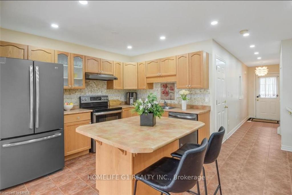 Photo 6 of 6260 Ash Street, Niagara Falls, Dorchester — HOMEH