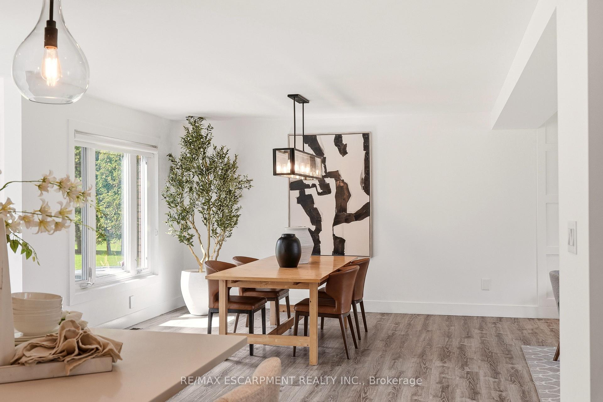 Photo 12 of 26 Weneil Drive, Hamilton, Freelton — HOMEH