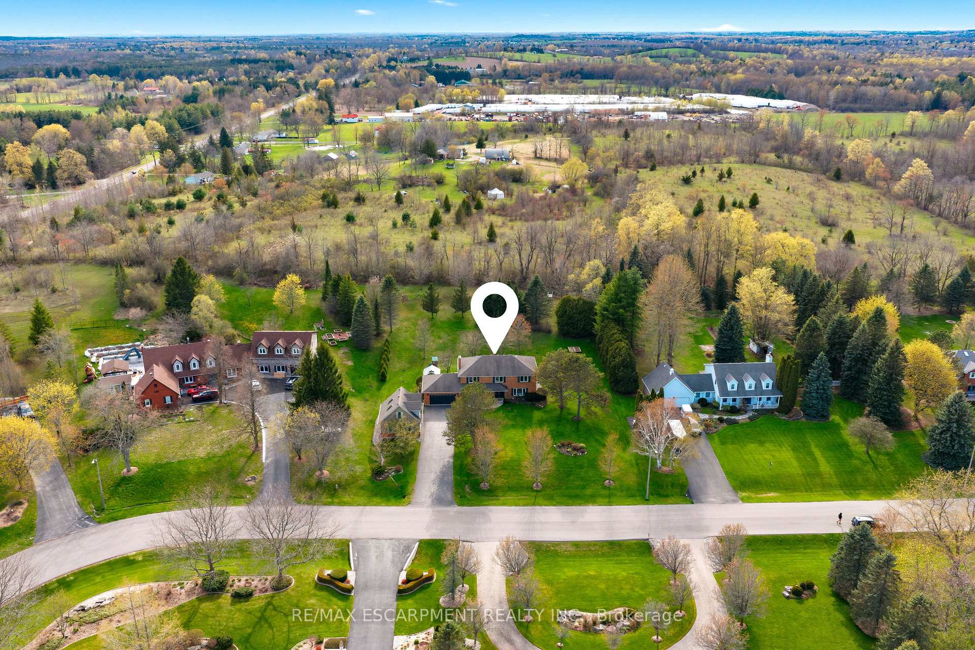 Photo 40 of 26 Weneil Drive, Hamilton, Freelton — HOMEH