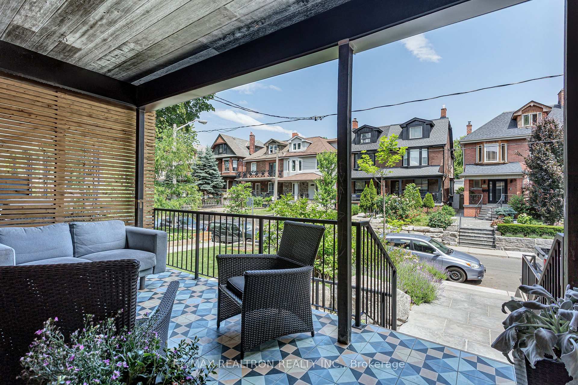 Photo 3 of 214 Grace Street, Toronto, Palmerston-Little Italy — HOMEH