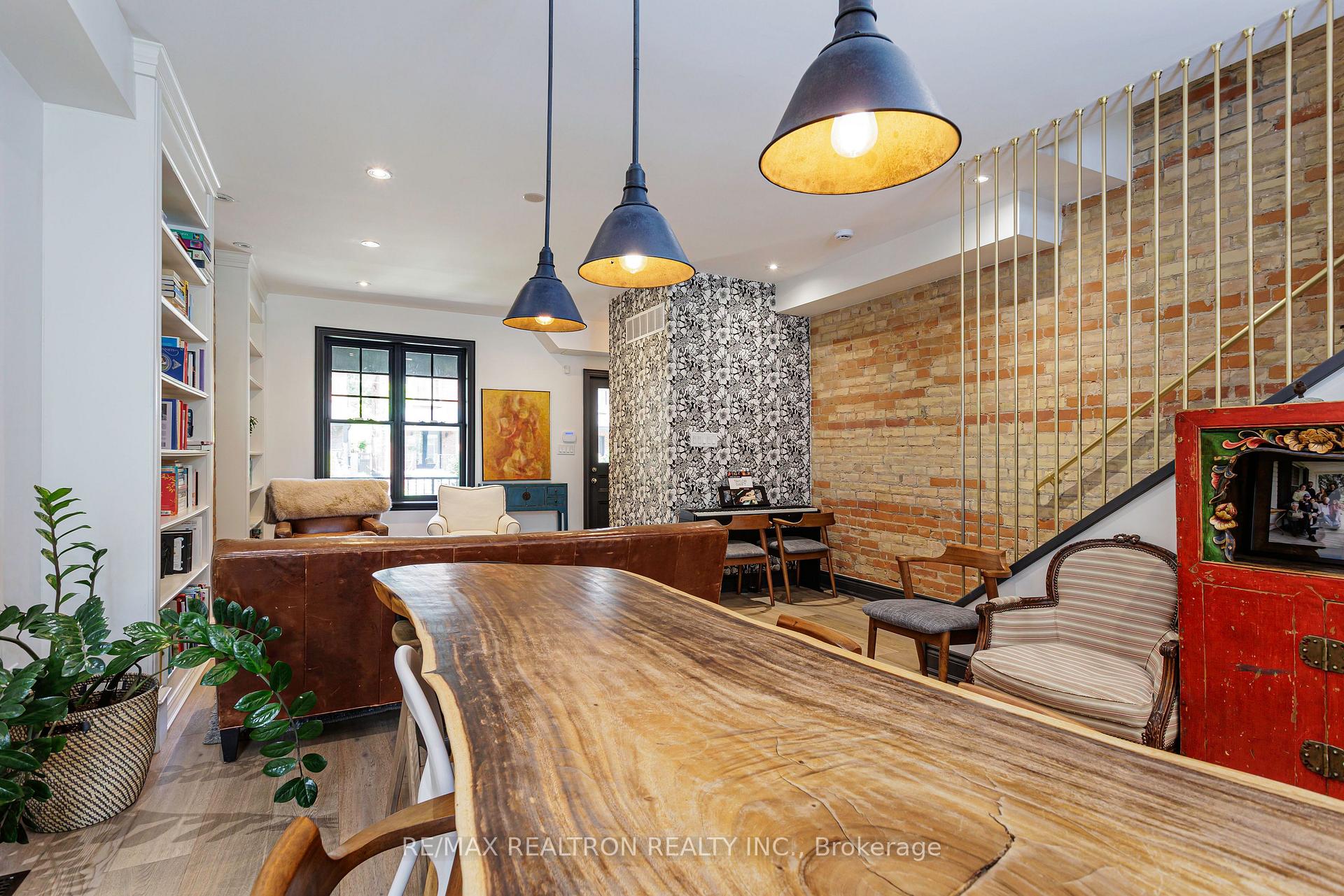 Photo 10 of 214 Grace Street, Toronto, Palmerston-Little Italy — HOMEH