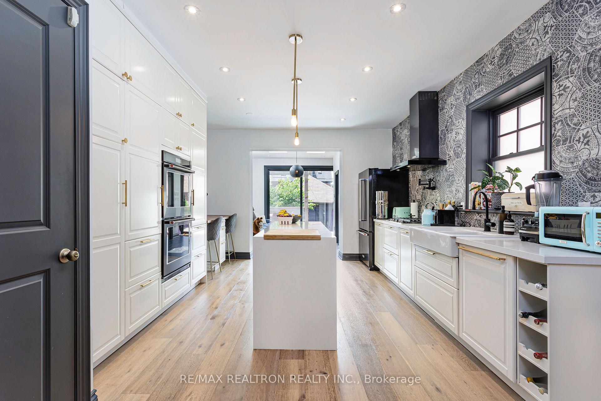 Photo 13 of 214 Grace Street, Toronto, Palmerston-Little Italy — HOMEH