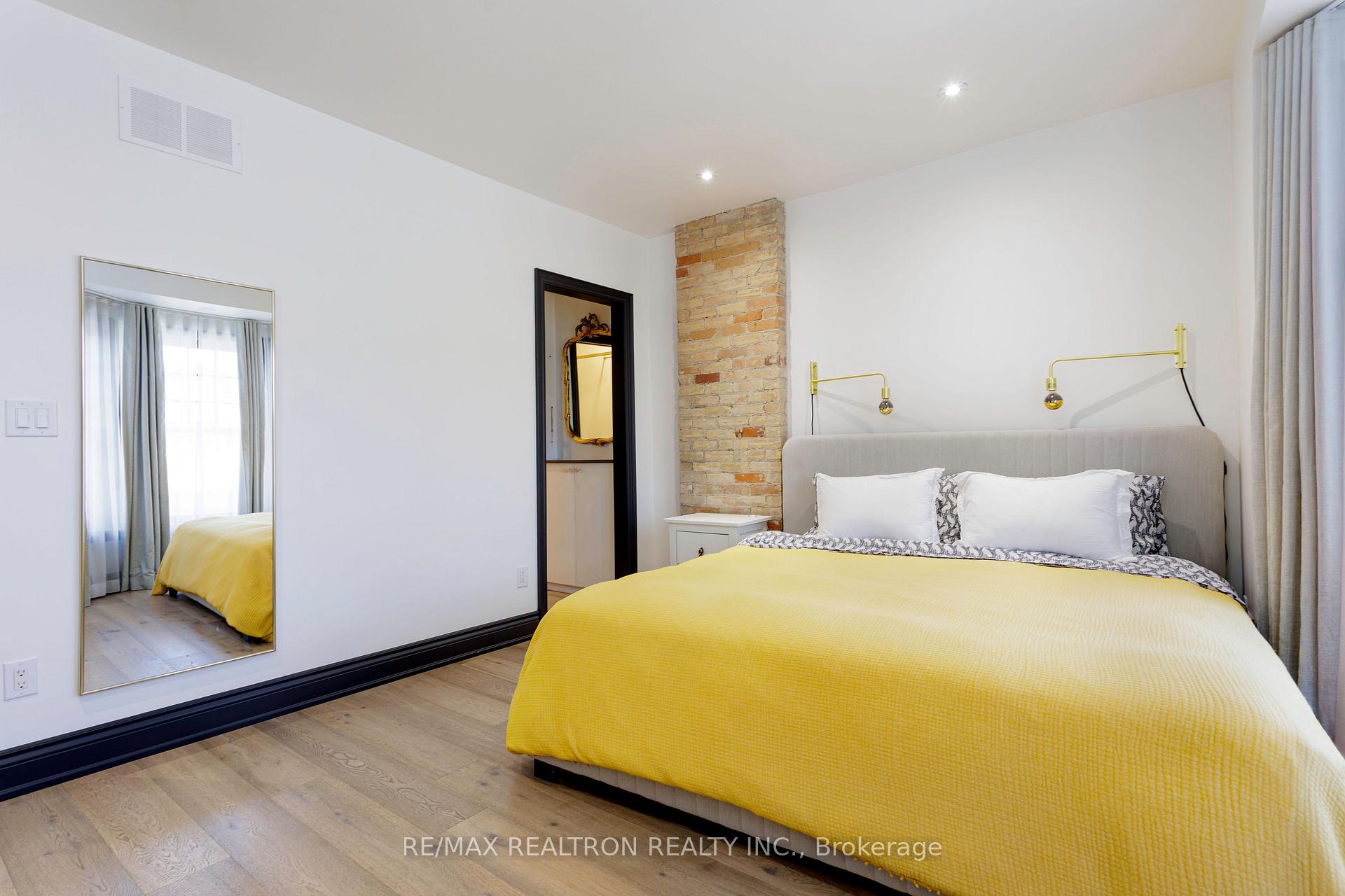 Photo 25 of 214 Grace Street, Toronto, Palmerston-Little Italy — HOMEH