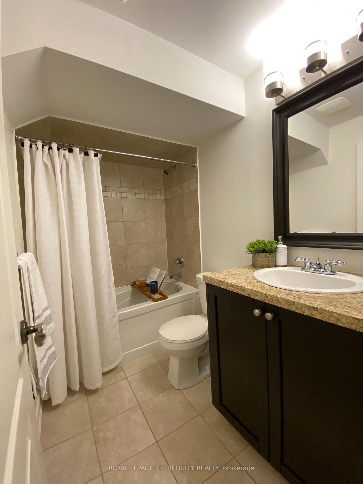 Photo 26 of Unit Lower, 20B Lunness Road, Etobicoke, Alderwood — HOMEH