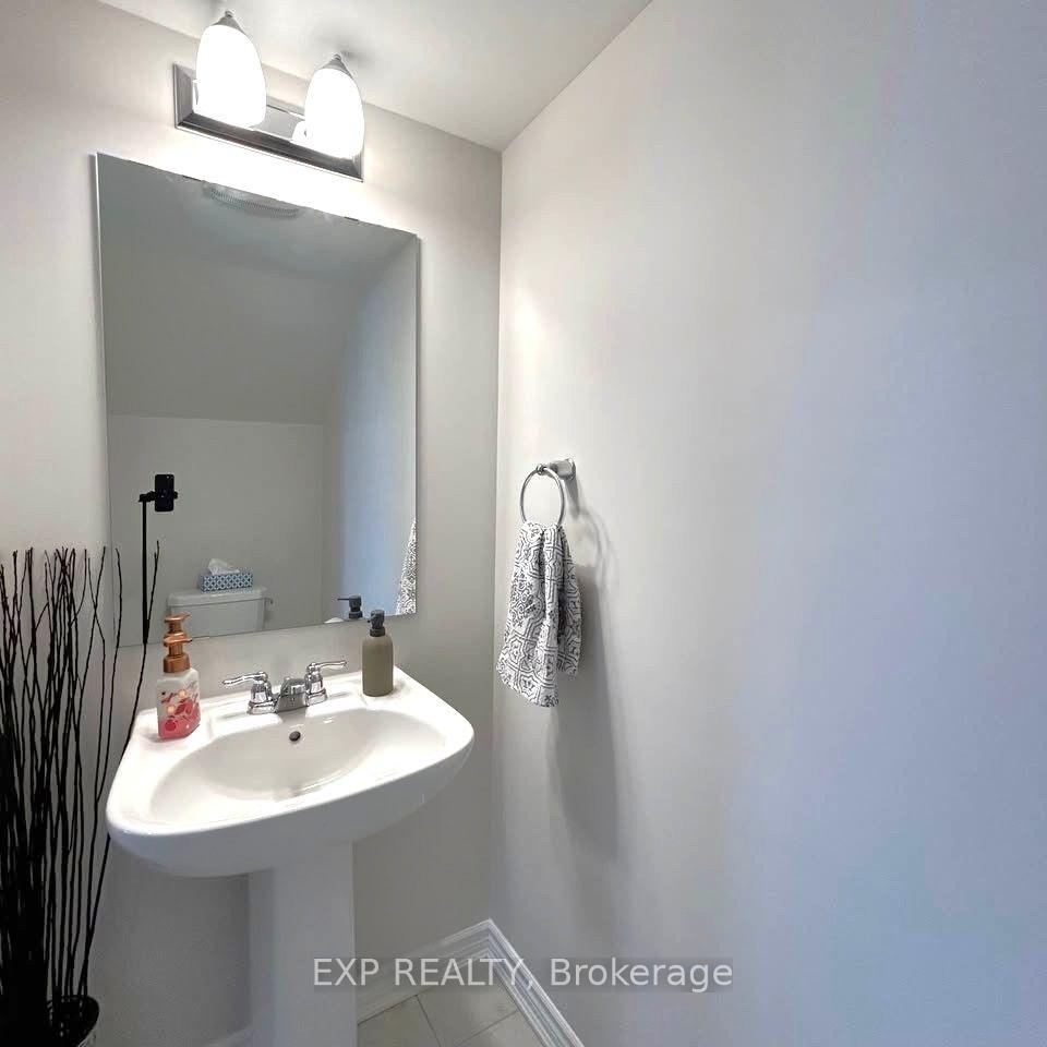 Photo 12 of 720 Lapland Private, Ottawa, Kanata - Emerald Meadows/Trailwest — HOMEH