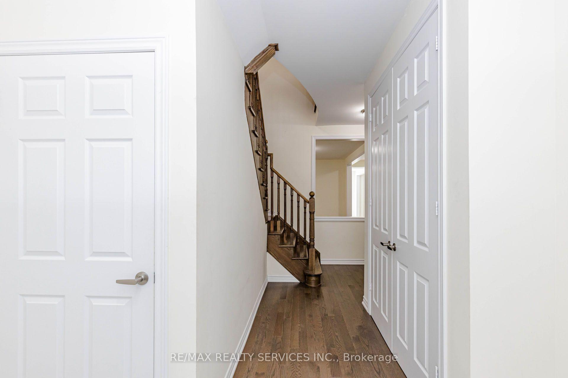 Photo 5 of 37 Royal Fern Crescent, Caledon, Rural Caledon — HOMEH