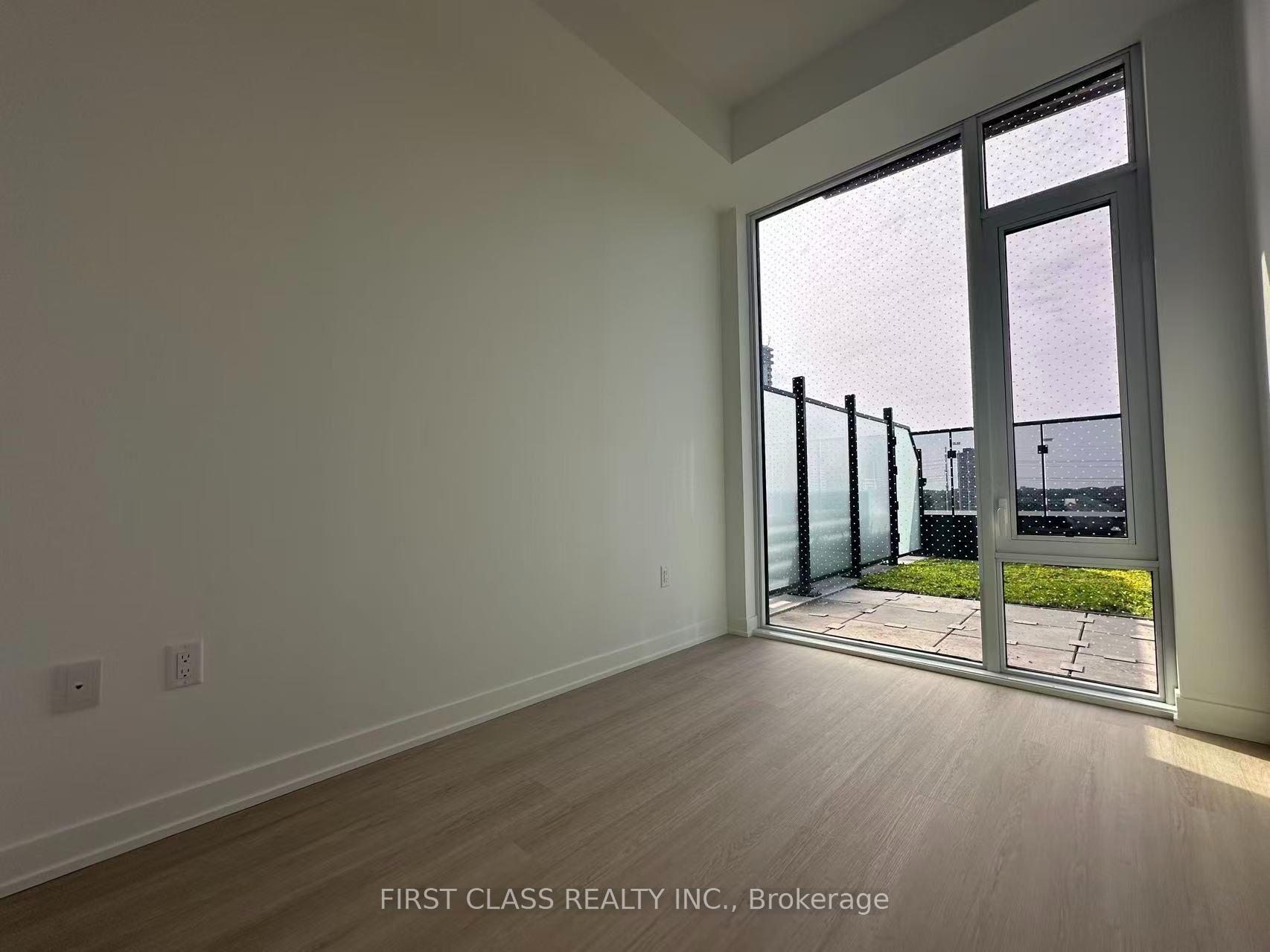Photo 4 of Unit 703, 15 David Salomon Drive, Toronto, Flemingdon Park — HOMEH