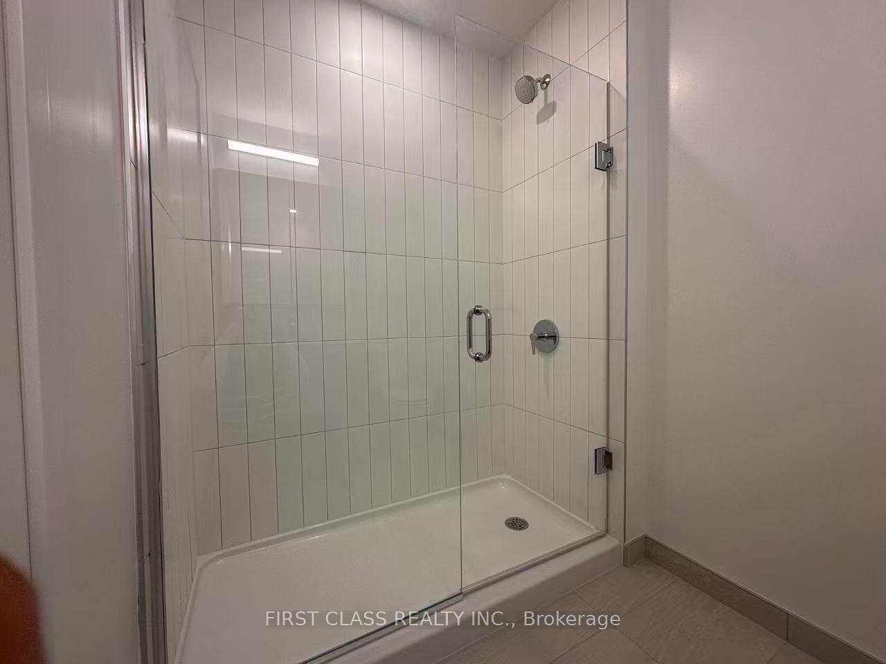 Photo 6 of Unit 703, 15 David Salomon Drive, Toronto, Flemingdon Park — HOMEH