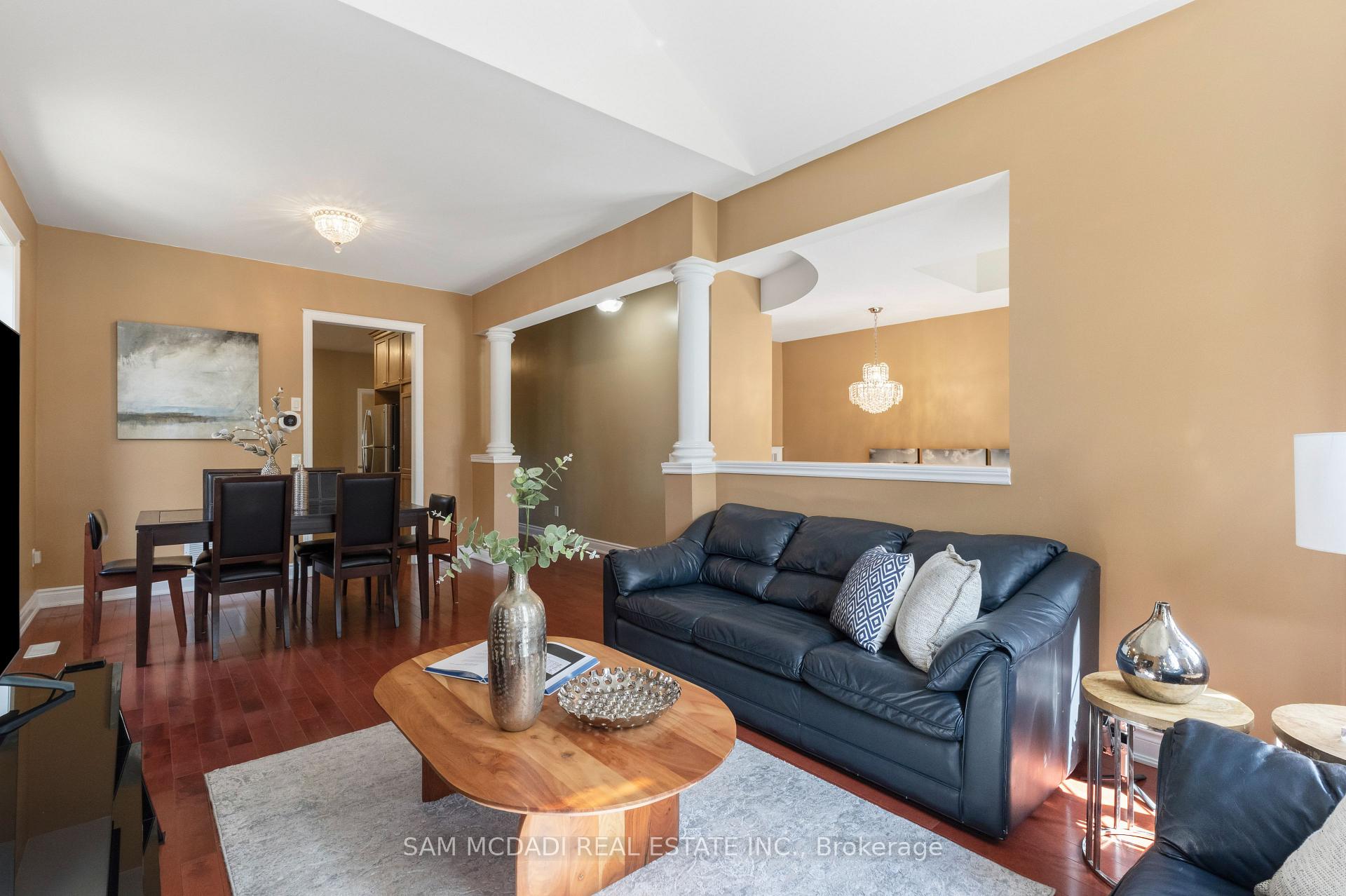 Photo 7 of 15 Eaglesprings Crescent, Brampton, Bram East — HOMEH