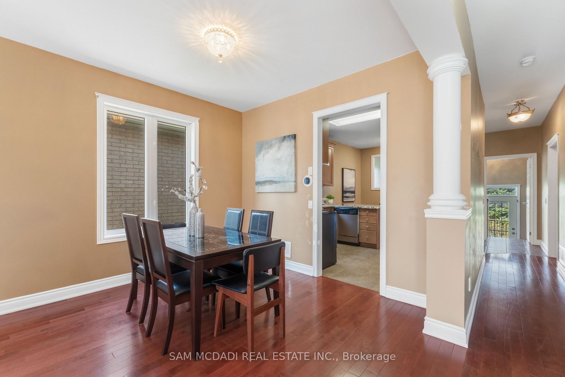 Photo 8 of 15 Eaglesprings Crescent, Brampton, Bram East — HOMEH
