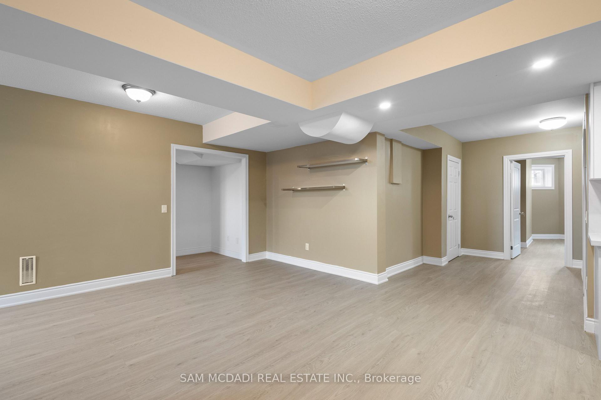 Photo 33 of 15 Eaglesprings Crescent, Brampton, Bram East — HOMEH