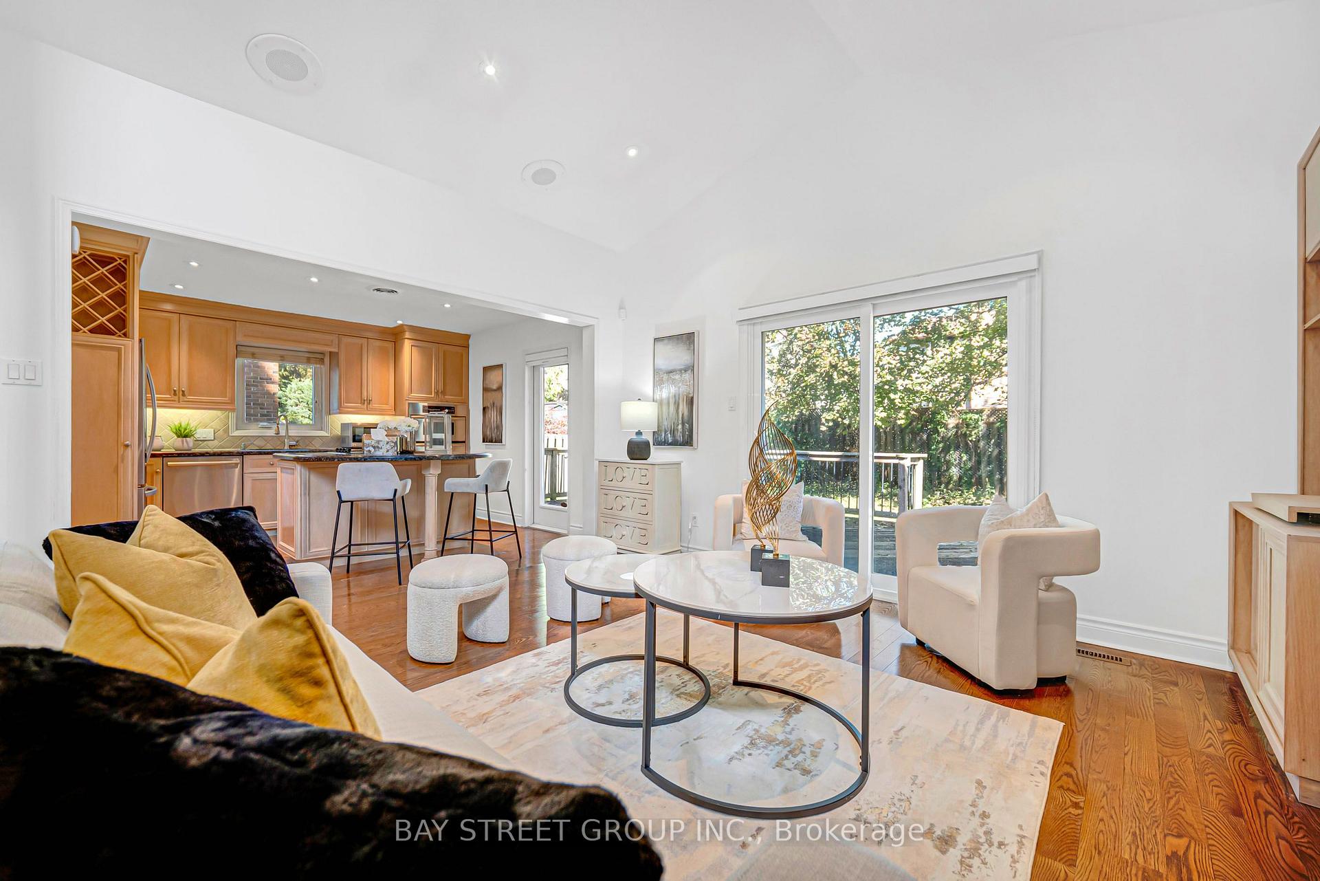 Photo 22 of 16 Innisbrook Crescent, Markham, Aileen-Willowbrook — HOMEH