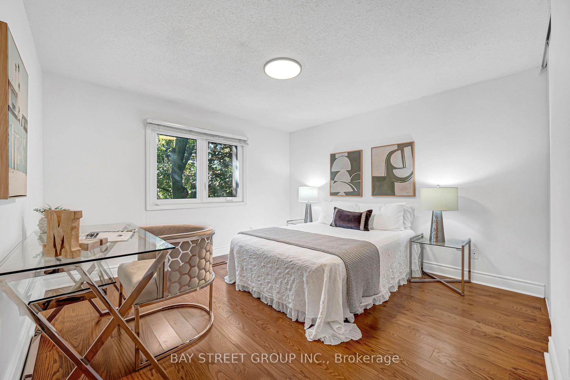 Photo 32 of 16 Innisbrook Crescent, Markham, Aileen-Willowbrook — HOMEH