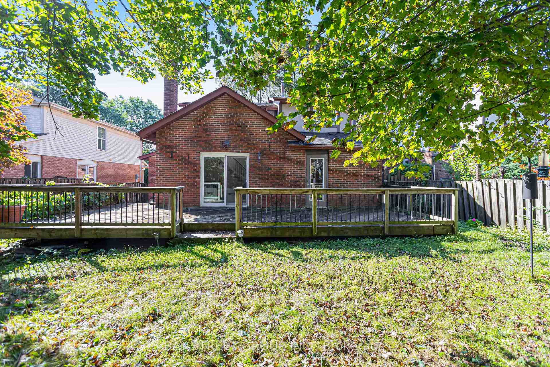 Photo 43 of 16 Innisbrook Crescent, Markham, Aileen-Willowbrook — HOMEH