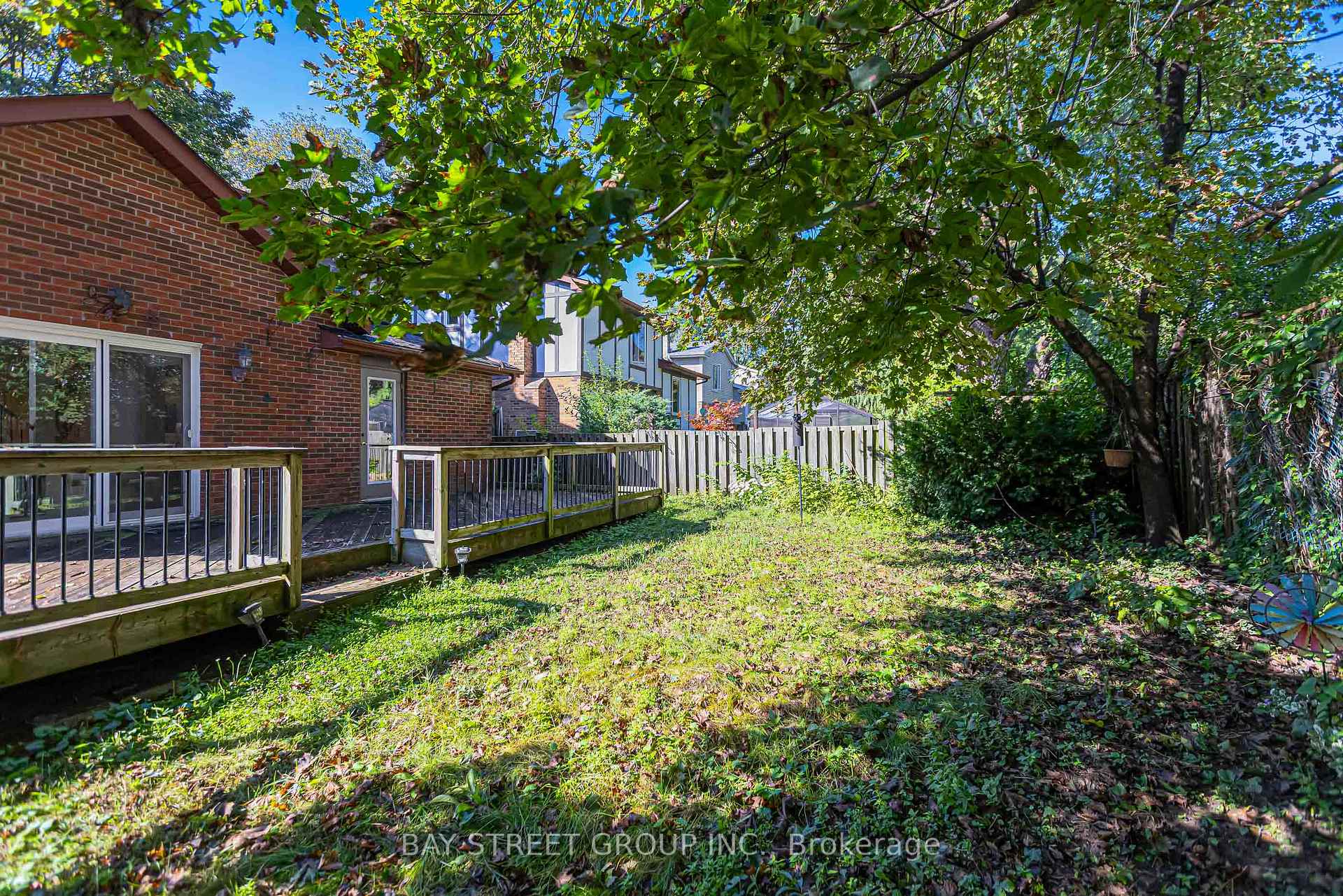 Photo 44 of 16 Innisbrook Crescent, Markham, Aileen-Willowbrook — HOMEH