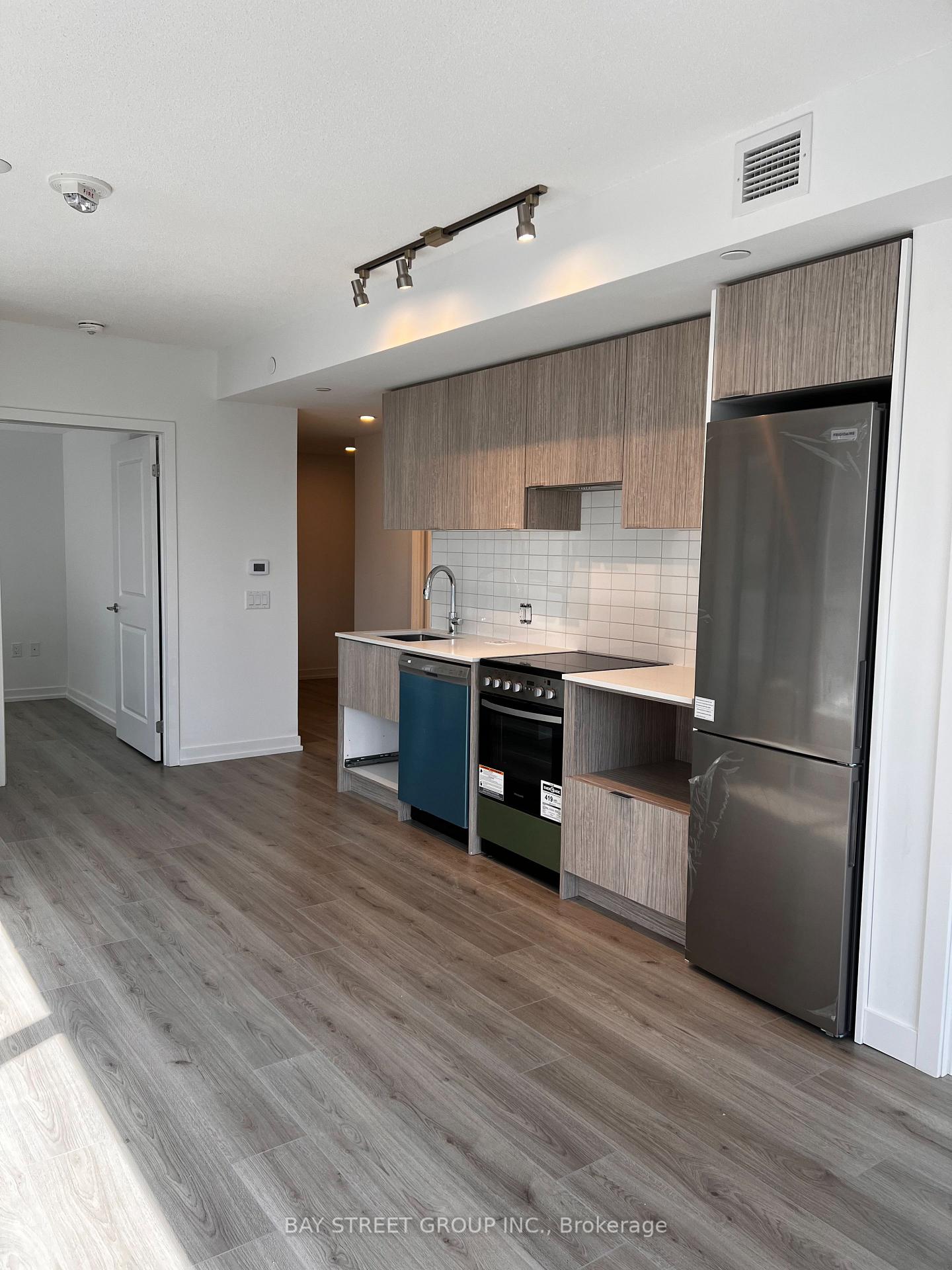 Photo 6 of Unit 2002, 395 Bloor Street E, Toronto, North St. James Town — HOMEH