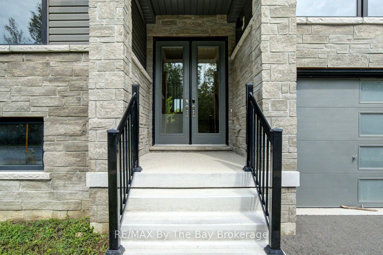Photo 4 of 232 Ramblewood Drive, Wasaga Beach — HOMEH