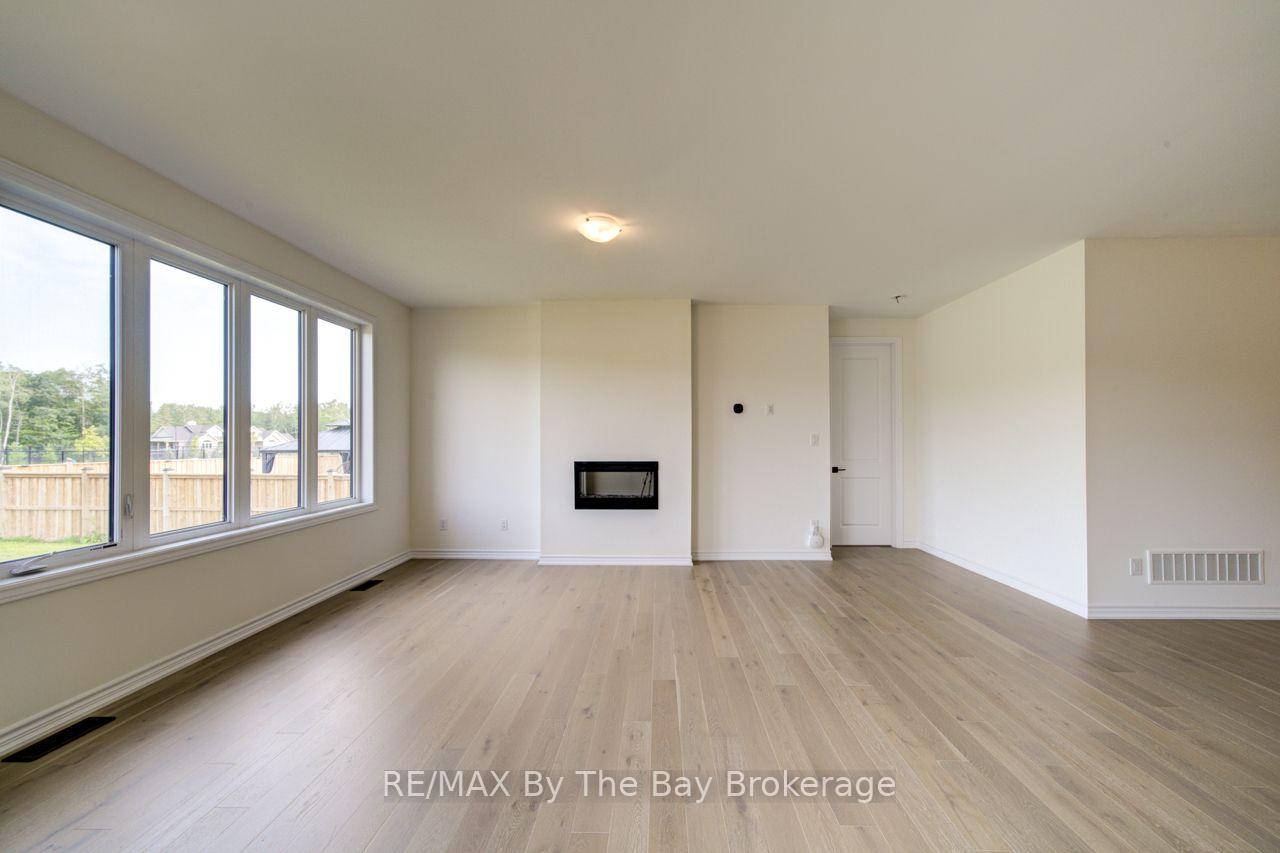 Photo 17 of 232 Ramblewood Drive, Wasaga Beach — HOMEH