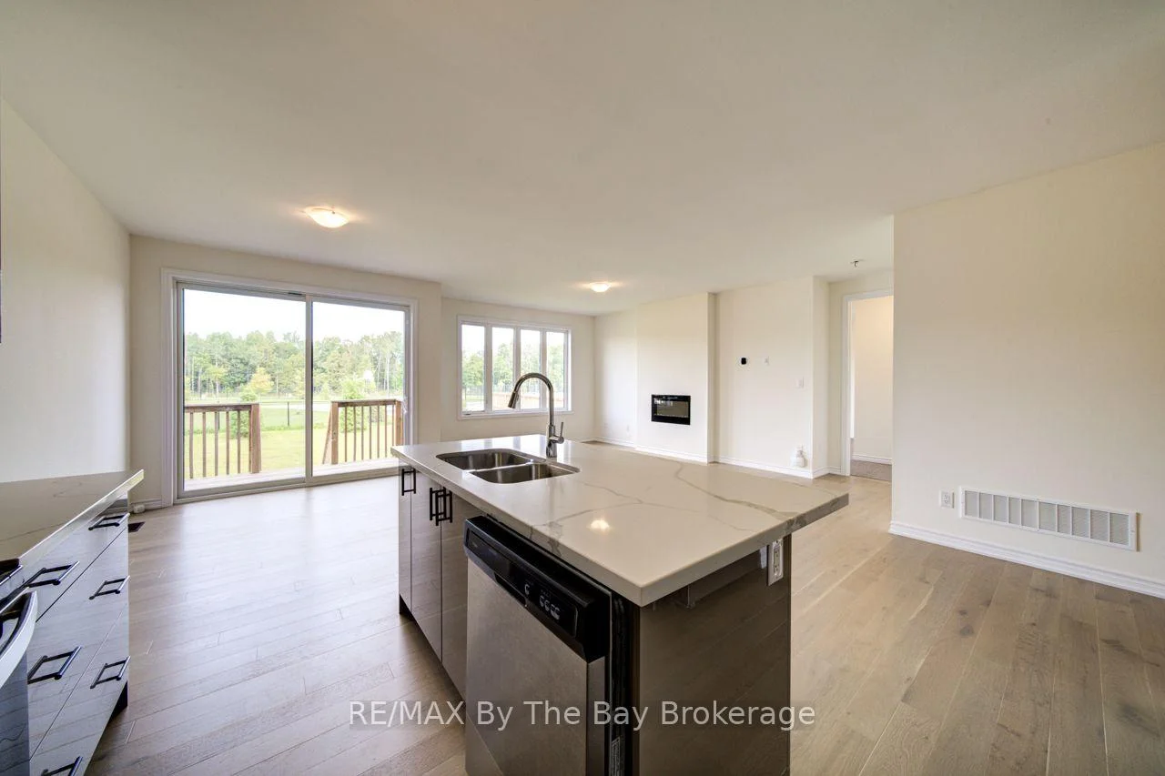 Photo 15 of 232 Ramblewood Drive, Wasaga Beach — HOMEH