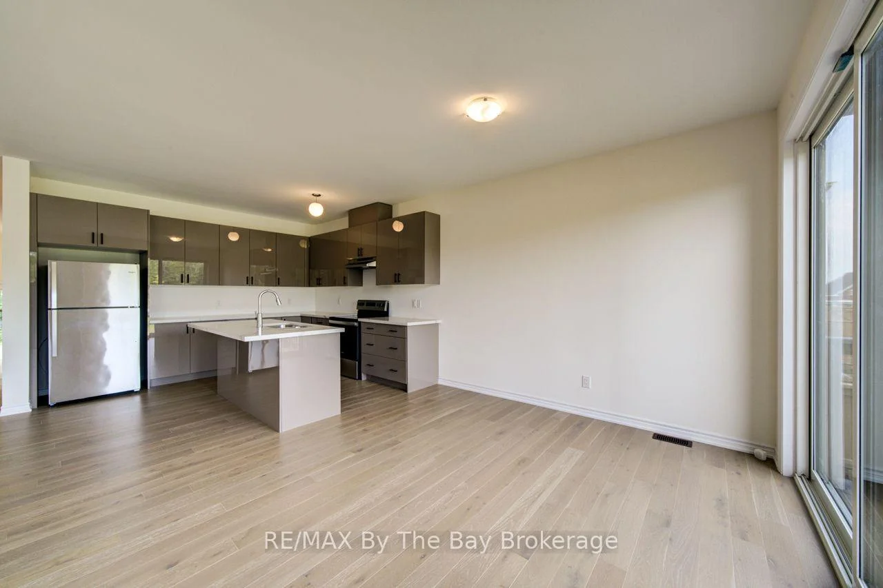Photo 26 of 232 Ramblewood Drive, Wasaga Beach — HOMEH