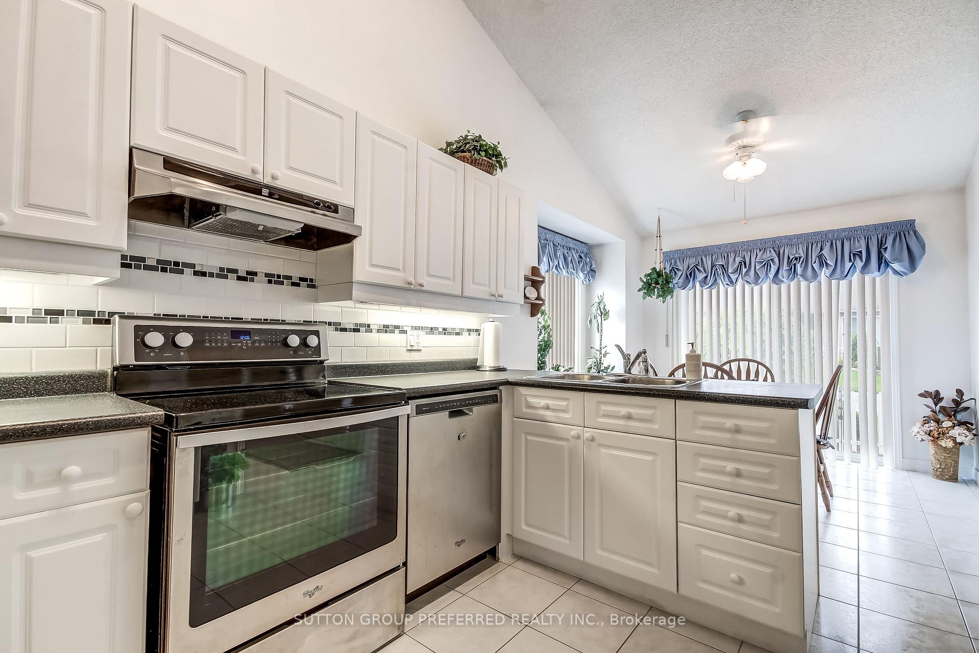 Photo 11 of Unit 29, 861 Shelborne Street, London, South J — HOMEH