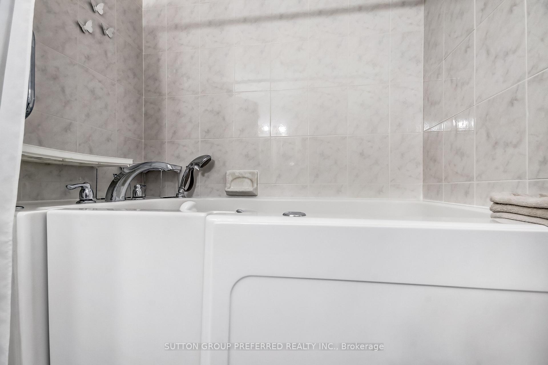 Photo 15 of Unit 29, 861 Shelborne Street, London, South J — HOMEH